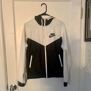 Nike windbreaker jacket
